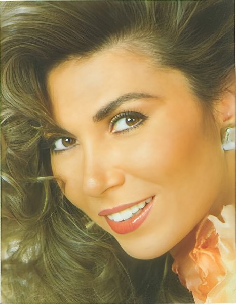 Ayşe Tunalı 2023 Gel Diyorum (Single)