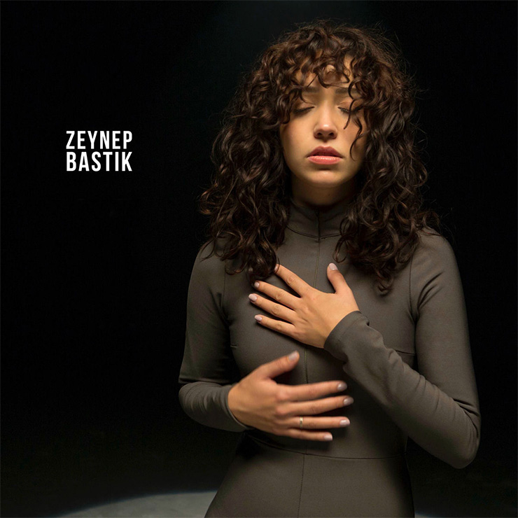 Zeynep Bastık, Mp3 indir, Müzikleri, Şarkıları, Albümleri, Mp3 Albüm, Flac Albüm, Müzik indir, Şarkı indir,